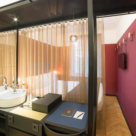 Hotel Hannong & Wine Bar 4*