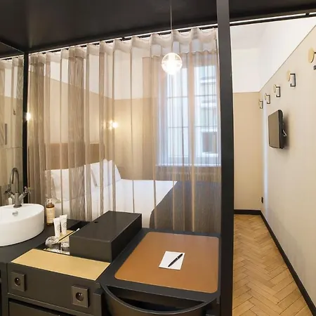 Hannong & Wine Bar Hotel