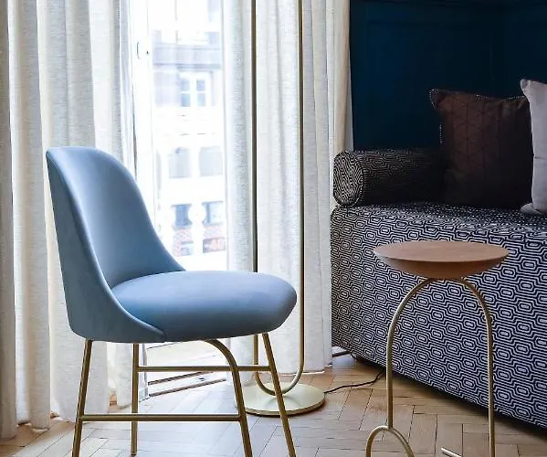 Hannong & Wine Bar מלון