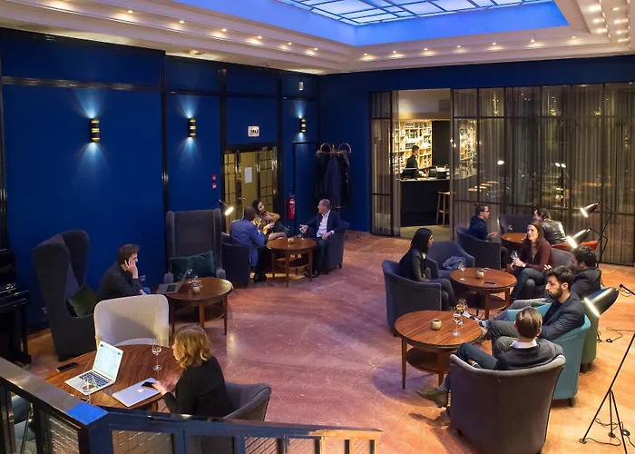 מלון Hannong & Wine Bar 4*