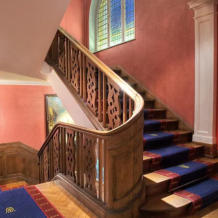 Szálloda Hannong & Wine Bar